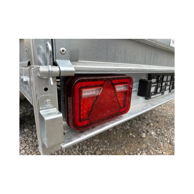 ZASŁAW 265SU XL uchylna 265x147 Przyczepka Samochodowa LED